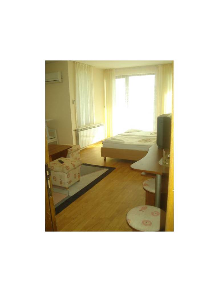 Guest House Ianis Paradise 