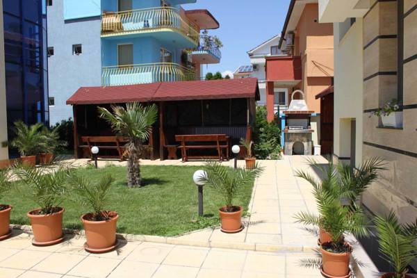Guest House Kristal 2* Болгария, Равда