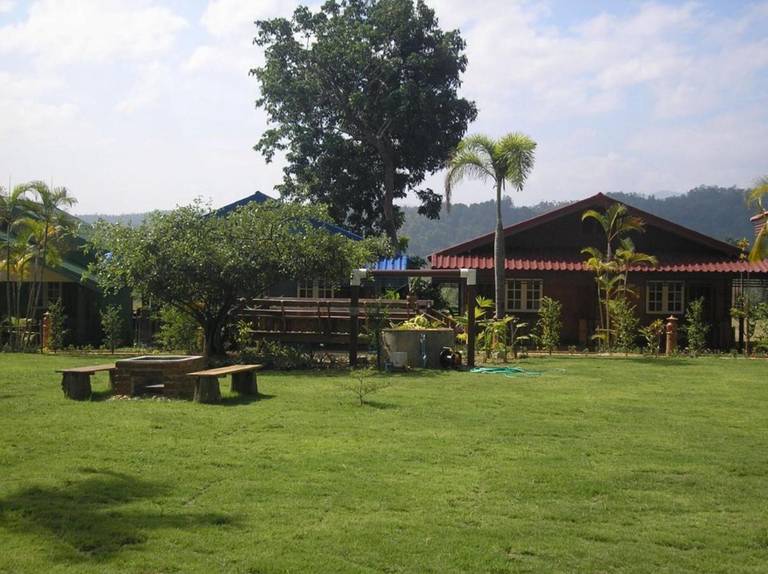 Tamarind Grand Resort Mae Sariang 