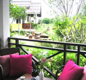 Baan Rim Klong Resort  в Сукхотайе