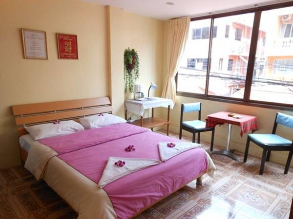 Bayleaves Guesthouse  2* Таиланд, Чонбури