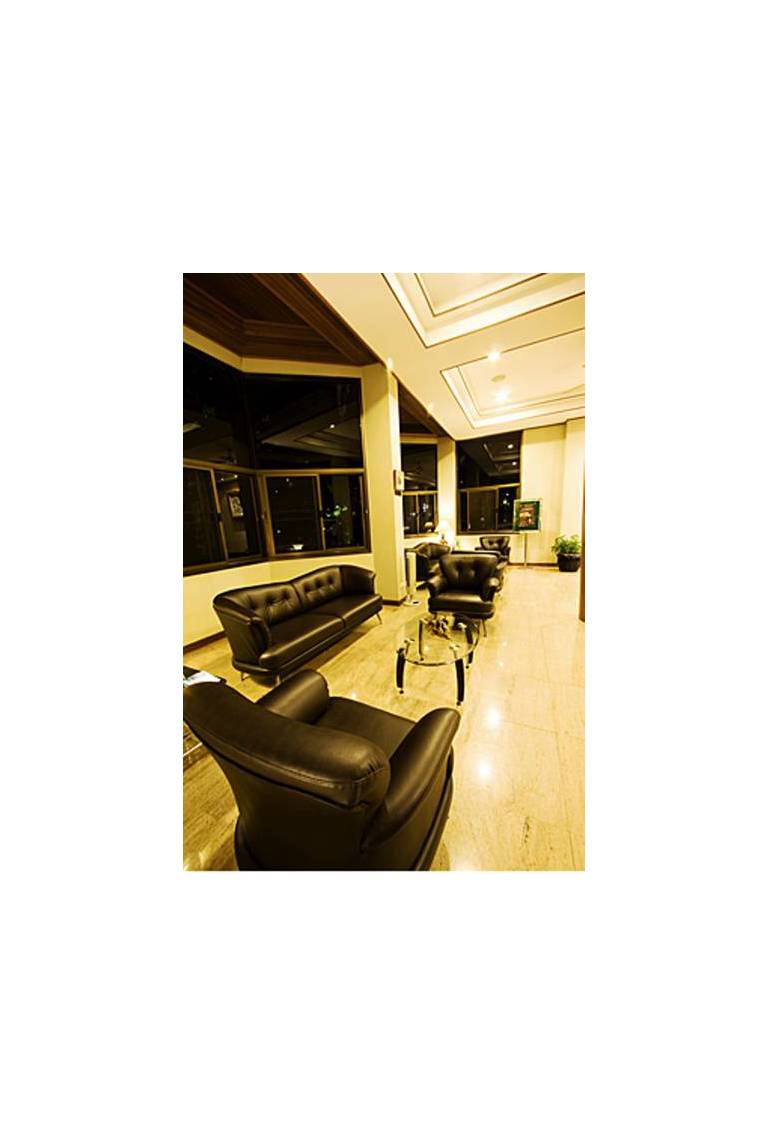 Rattana Park Hotel 