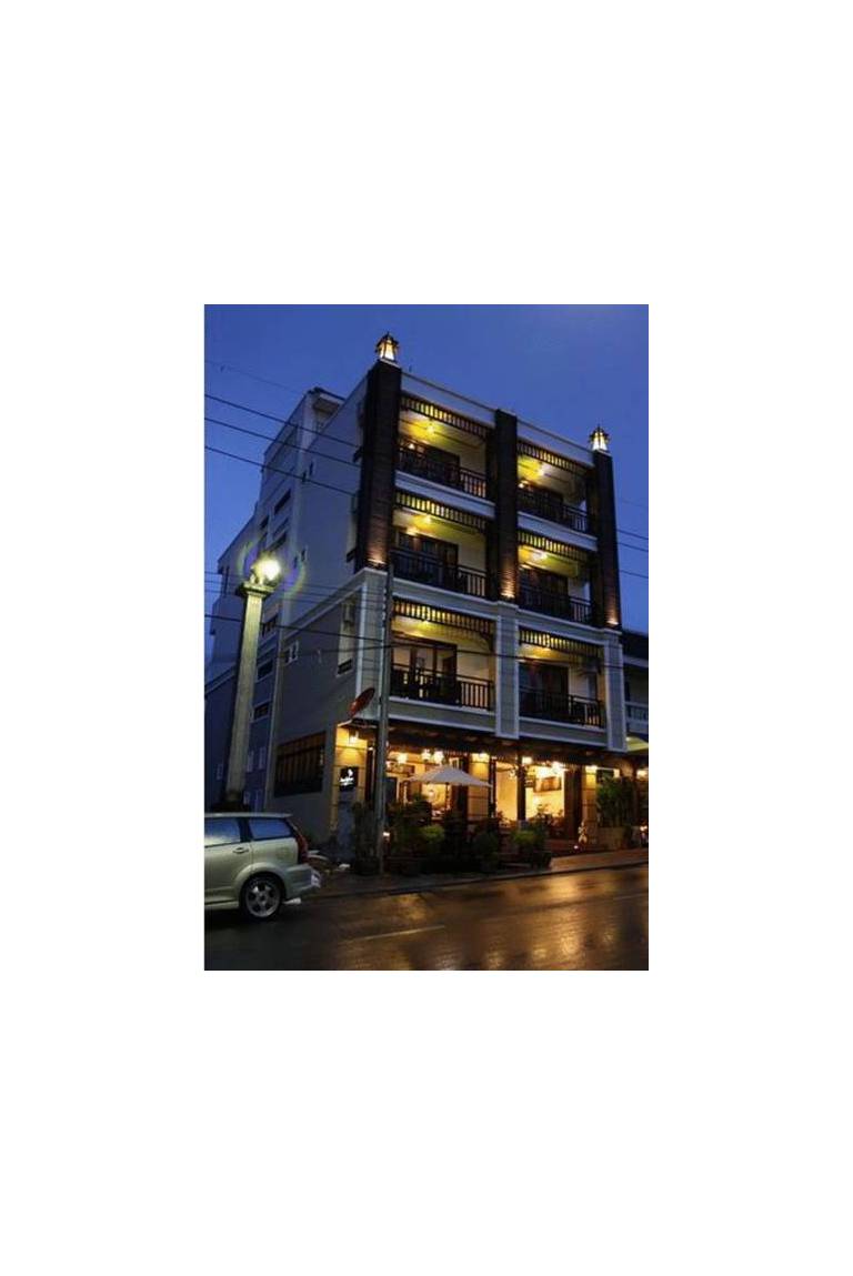 Baan Andaman Hotel 