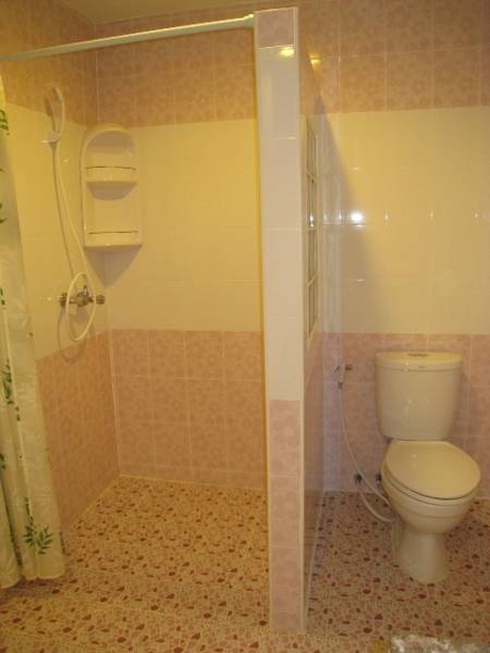 North Beach Place  2*