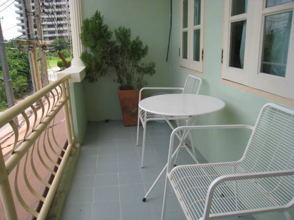 Pinthong House  1* Таиланд, Чонбури