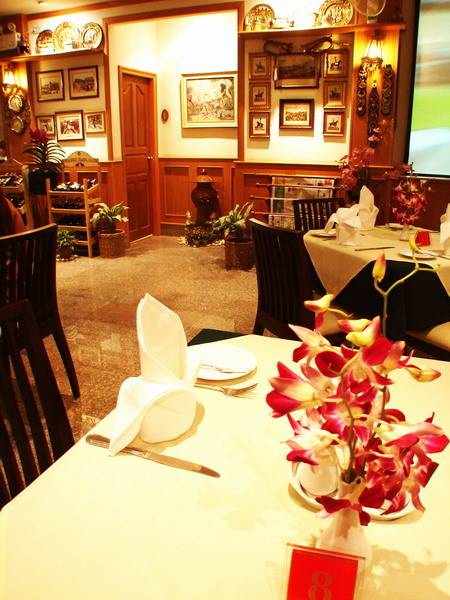 Seven Oaks Inn  1*