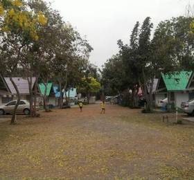 Saisuay Hut  в Пхетчабури