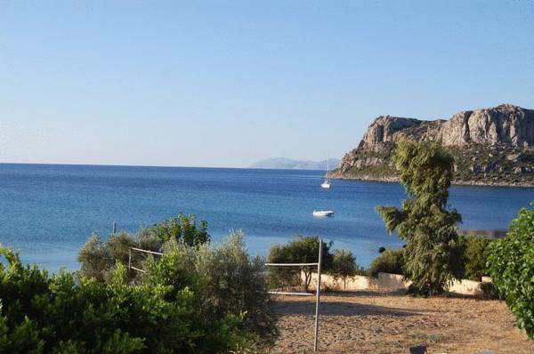 Gialos Village Beach Apartments 