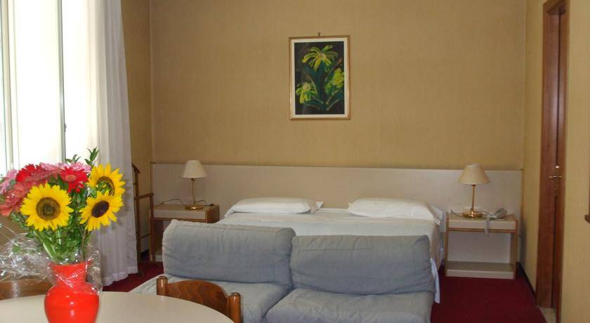 Hotel Residence Mediterraneo 3* Италия, Лигурия