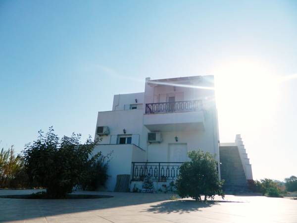 Sophis L Studios Apartments Греция, Наксос