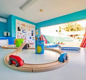 Aparthotel Holiday Center в Майорке