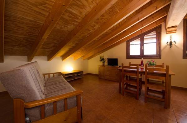 Apartamentos Casa Aurelia  1* Испания, Уэска