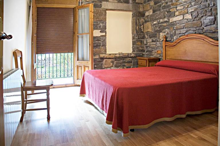 Apartamentos Casa Buisan 