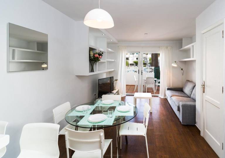 Apartamentos Los Rosales 