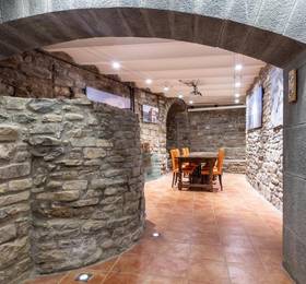 Apartamentos Casa Rivera  в Уэске