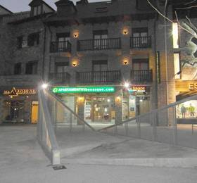 Apartamentos Los Lagos  в Уэске