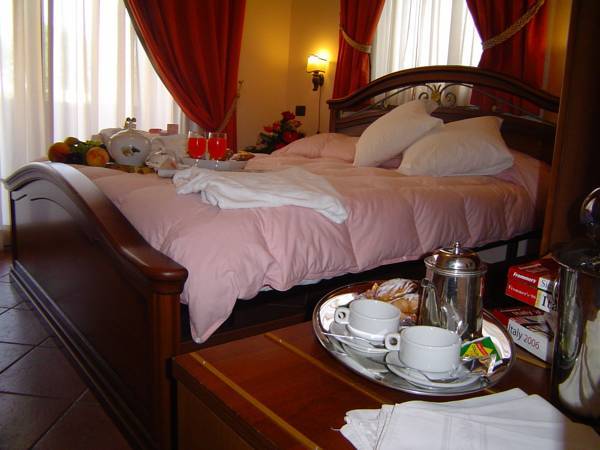 Euro House Inn Airport 4* Италия, Лацио