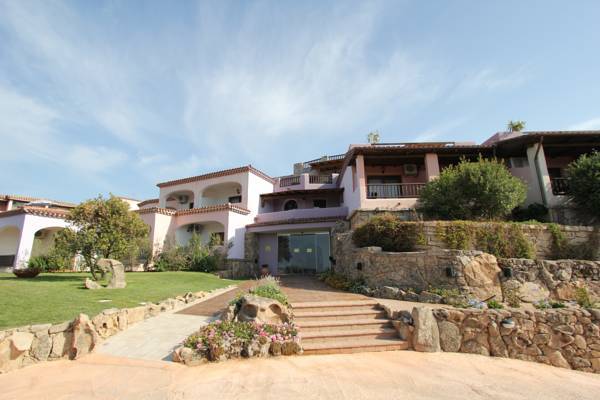 Hotel Club Li Graniti 4* Италия, Сардиния