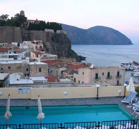 Hotel Villa Meligunis  в Сицилии