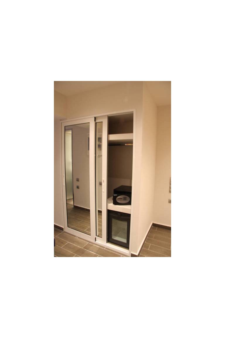 Piraeus City Hotel