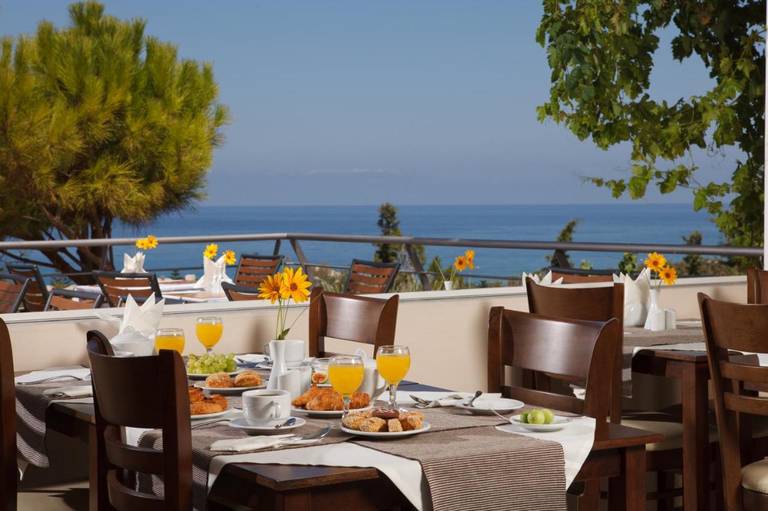 Oasis Scaleta Hotel 