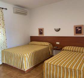 Hostal Los Mellizos  в Коста де ла Лузе