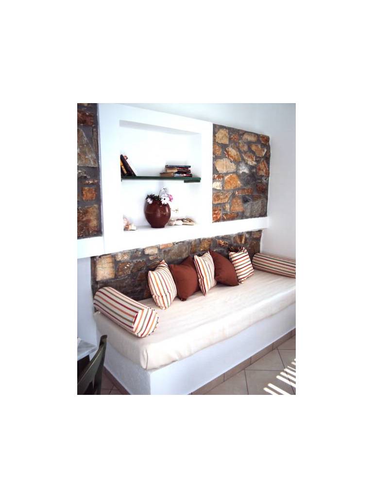 Island House Hotel 