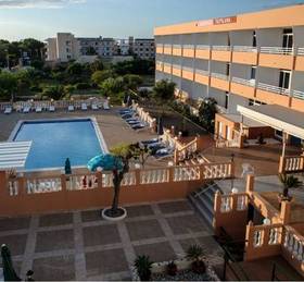 Hotel Estudios Tropicana в Ибице