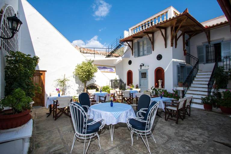 Achilleas Pension 