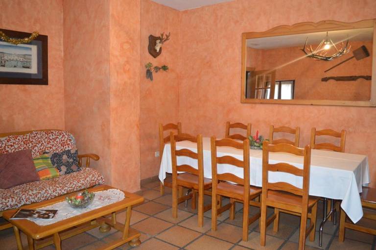 Hostal Revinuesa 