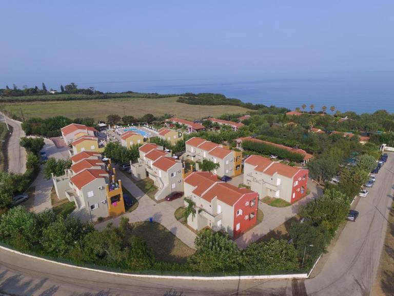 Fournia Village