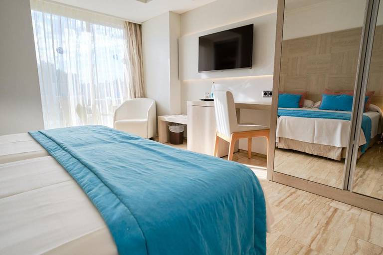 Grupotel Orient