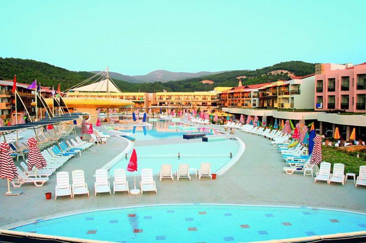 Aqua Fantasy Aguapark & Resort 5*