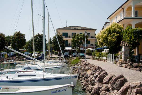 Hotel Fornaci  2*