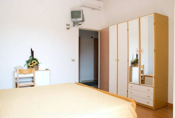 Hotel Sirena  2* Италия, Адриатическое побережье