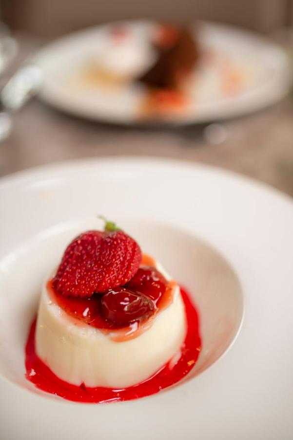 Apollon Windmill Hotel