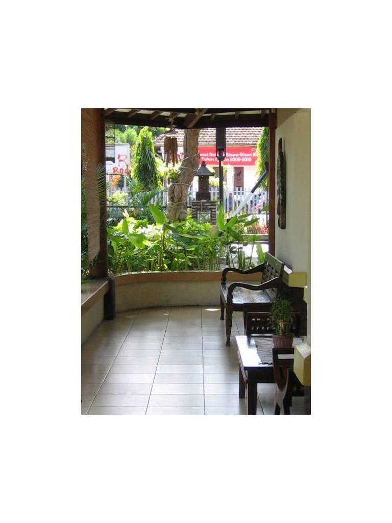 Monginsidi Guest House 