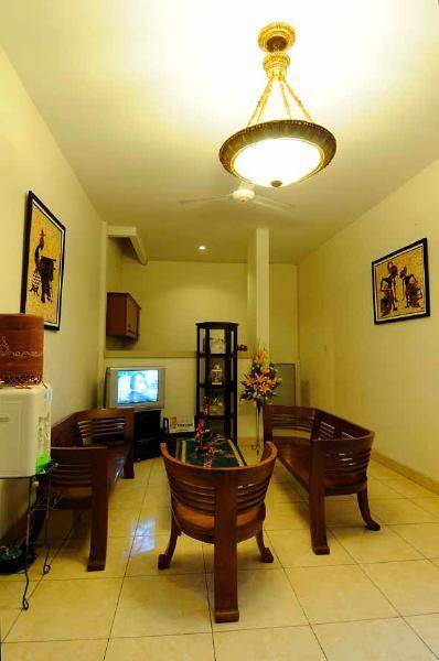 Hotel Poncowinatan  1*