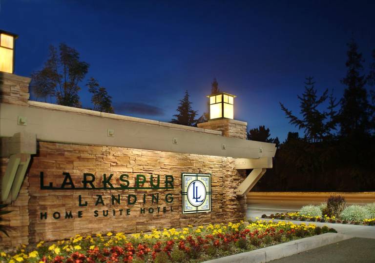 Larkspur Landing Bellevue-An All-Suite Hotel 