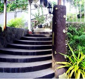 Casa Rey Francis Pension House & Restaurant  в Бохоле