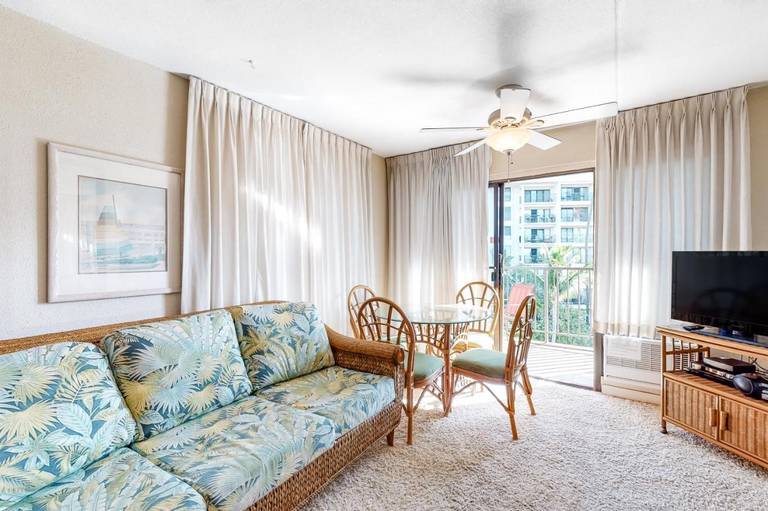 Kihei Akahi by Condominium Rentals Hawaii 