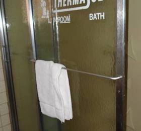 Travelers Inn and Suites South Lake Tahoe  в озере Тахое