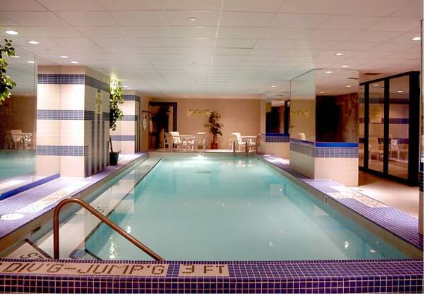 Renaissance Des Moines Savery Hotel  3* США, Айова