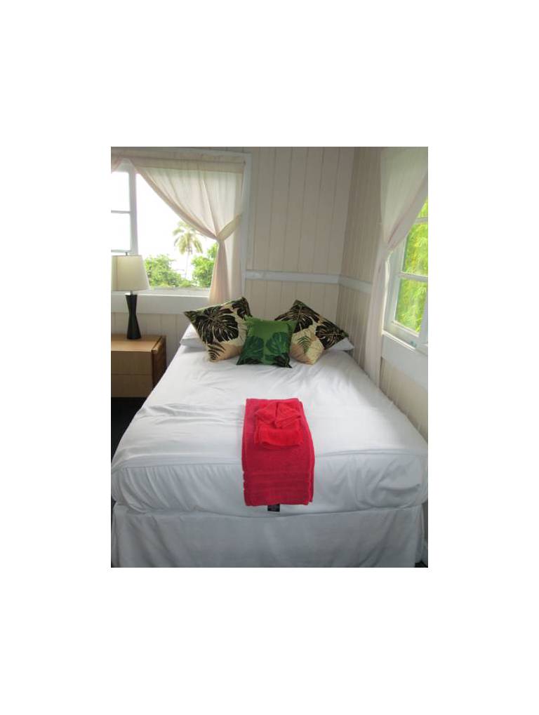 Wild Ginger Inn Hotel & Hostel 