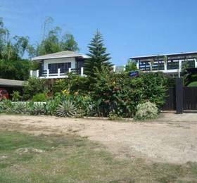La Pernela Beachfront Resort  в Бохоле