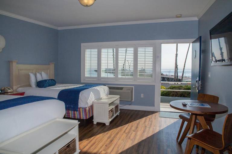 Beach Street Inn and Suites 
