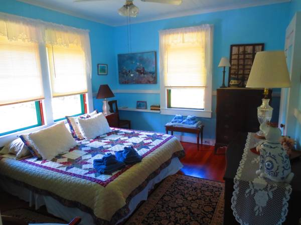 Maureen's Bed and Breakfast 