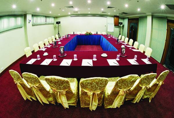 M Suites Hotel Johor Bahru  4* Малайзия, Джохор-Бару