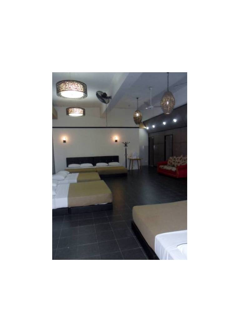 Golden Leaf Boutique Hotel 