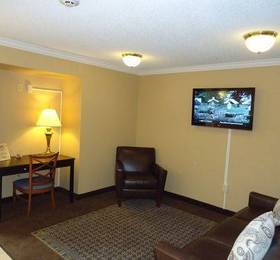 Туры в Candlewood Suites Emporia  в США